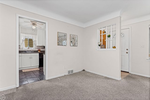 22609 Lake Drive, Saint Clair Shores, MI 48082