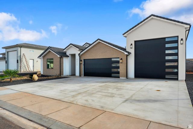 4855 W 1930 S, Hurricane, UT 84737