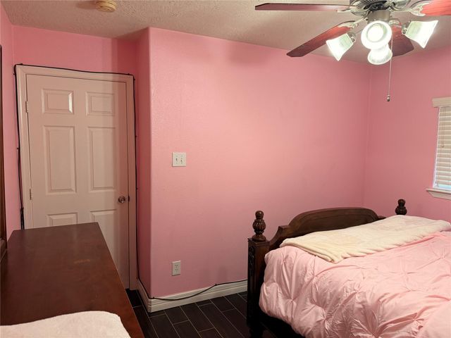 1422 Meadowhigh Lane, Spring, TX 77373