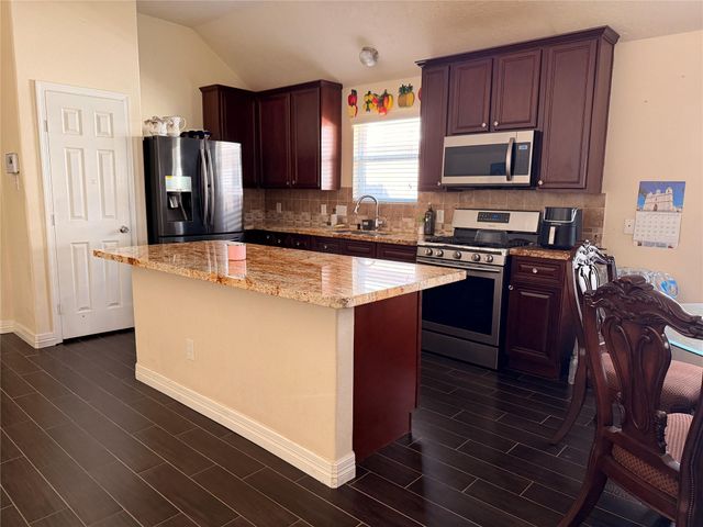 1422 Meadowhigh Lane, Spring, TX 77373