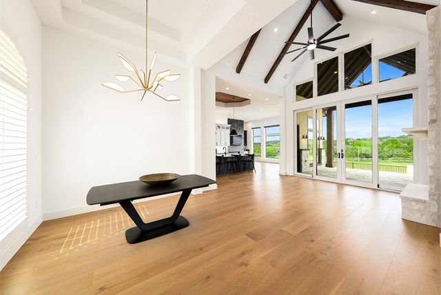 1029 Club House Rd, Kerrville, TX 78028