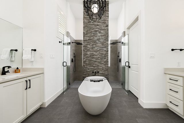 1029 Club House Rd, Kerrville, TX 78028