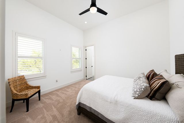 1029 Club House Rd, Kerrville, TX 78028