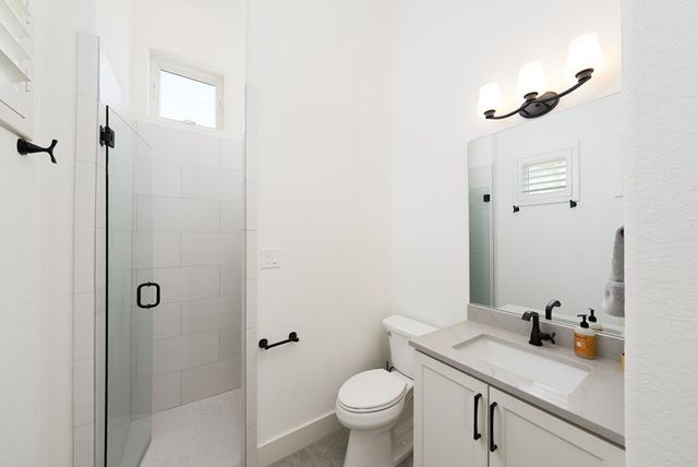 1029 Club House Rd, Kerrville, TX 78028