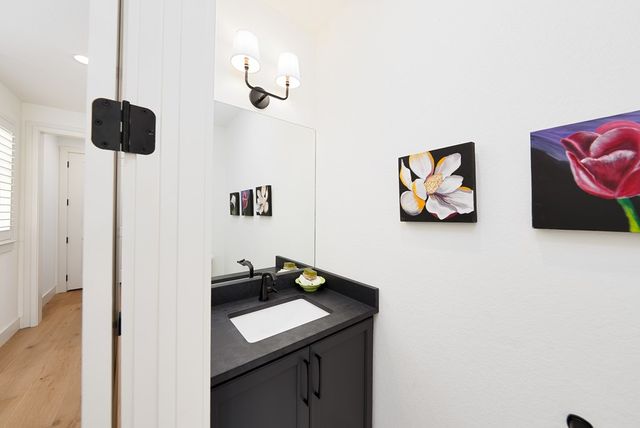 1029 Club House Rd, Kerrville, TX 78028