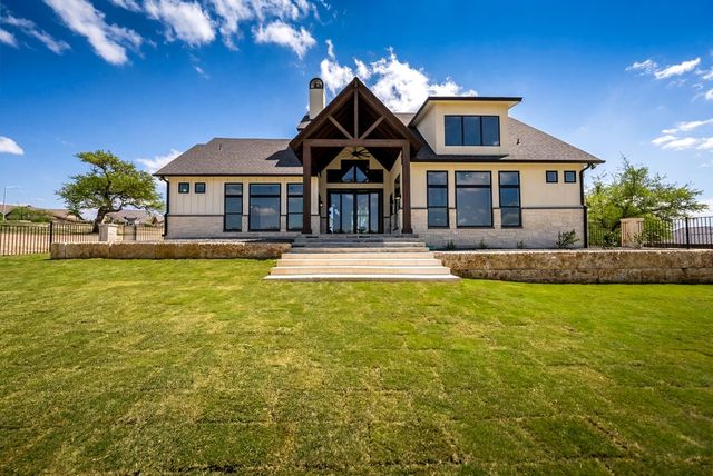 1029 Club House Rd, Kerrville, TX 78028