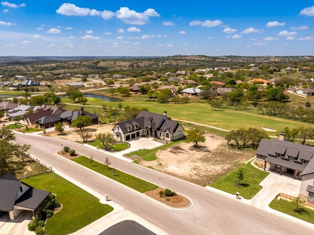 1029 Club House Rd, Kerrville, TX 78028