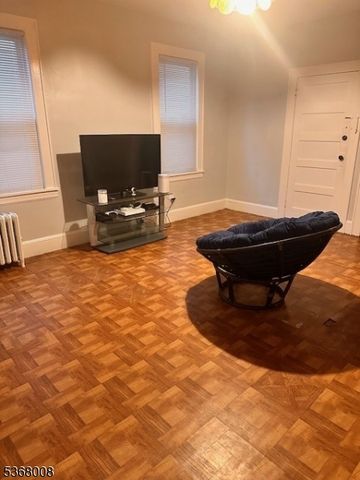 48 Christie Ave, Clifton City, NJ 07011