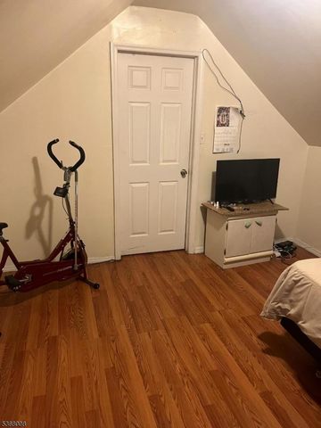 48 Christie Ave, Clifton City, NJ 07011