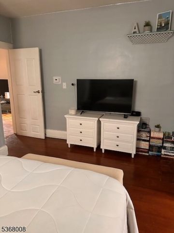 48 Christie Ave, Clifton City, NJ 07011