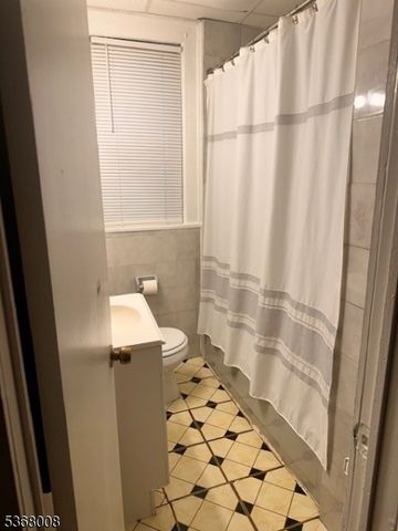 48 Christie Ave, Clifton City, NJ 07011