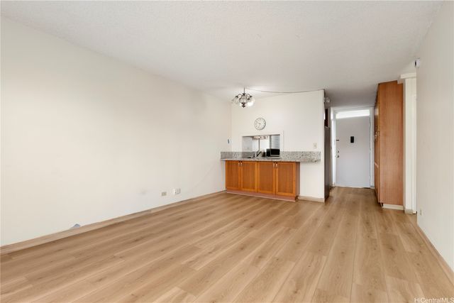 2421 Ala Wai Boulevard 1002, Honolulu, HI 96815