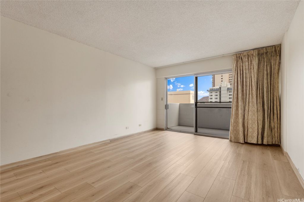 2421 Ala Wai Boulevard 1002, Honolulu, HI 96815