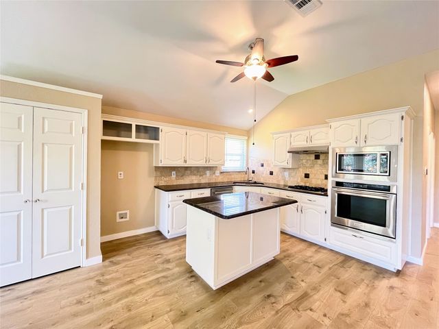 1400 Woodmont Drive, Allen, TX 75002