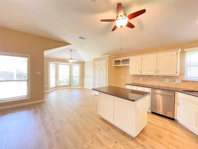 1400 Woodmont Drive, Allen, TX 75002
