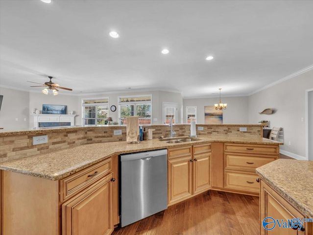3112 Sandstone Street SE, Owens Cross Roads, AL 35763