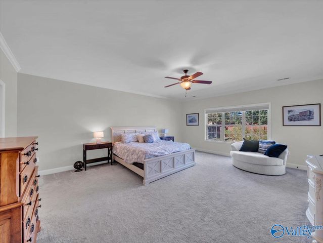 3112 Sandstone Street SE, Owens Cross Roads, AL 35763