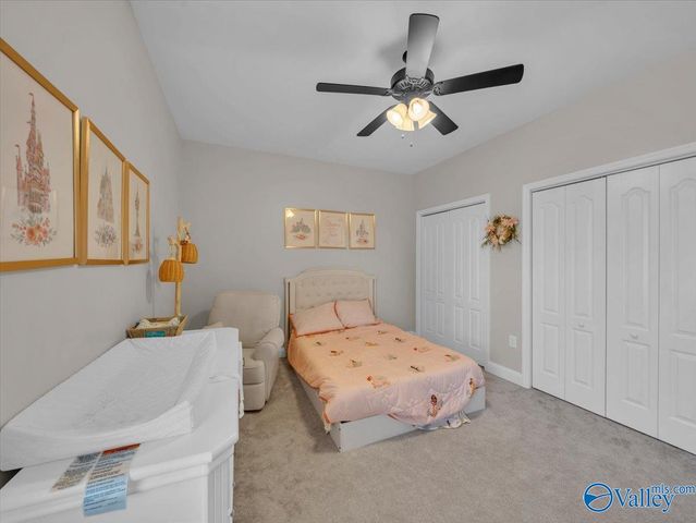 3112 Sandstone Street SE, Owens Cross Roads, AL 35763