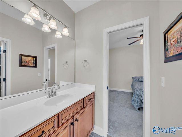 3112 Sandstone Street SE, Owens Cross Roads, AL 35763