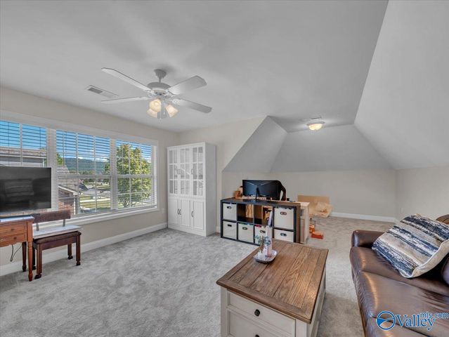 3112 Sandstone Street SE, Owens Cross Roads, AL 35763