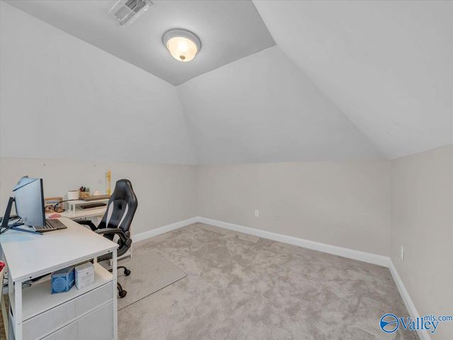 3112 Sandstone Street SE, Owens Cross Roads, AL 35763