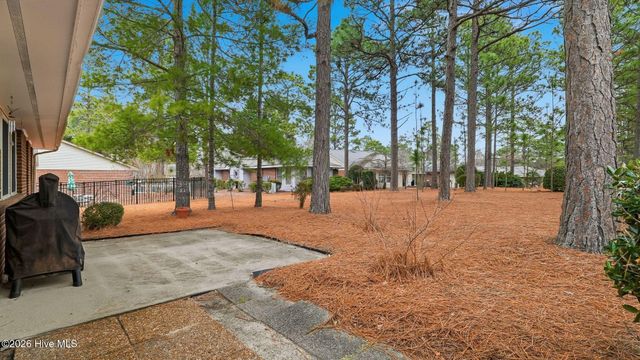 560 Pinehurst Trace Drive, Pinehurst, NC 28374