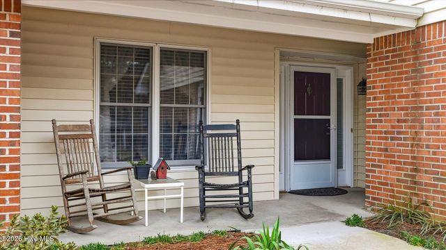 560 Pinehurst Trace Drive, Pinehurst, NC 28374