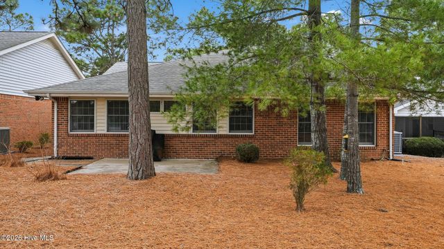 560 Pinehurst Trace Drive, Pinehurst, NC 28374