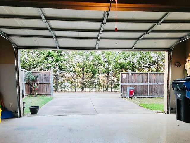 2742 Hidden Knoll Trail, Frisco, TX 75034