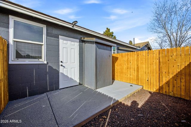 1897 W WHITE MOUNTAIN Boulevard, Lakeside, AZ 85929