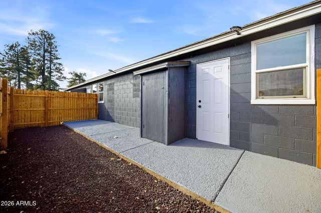 1897 W WHITE MOUNTAIN Boulevard, Lakeside, AZ 85929