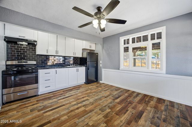 1897 W WHITE MOUNTAIN Boulevard, Lakeside, AZ 85929