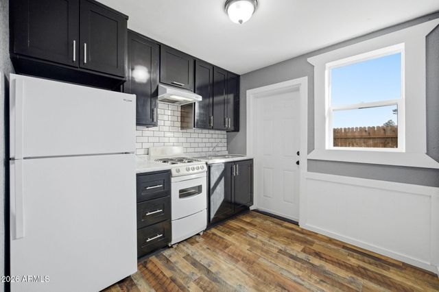 1897 W WHITE MOUNTAIN Boulevard, Lakeside, AZ 85929