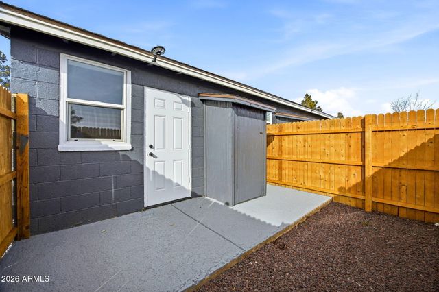 1897 W WHITE MOUNTAIN Boulevard, Lakeside, AZ 85929