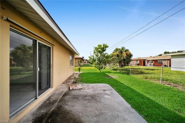 4824 Lucaya DR 2, Cape Coral, FL 33904