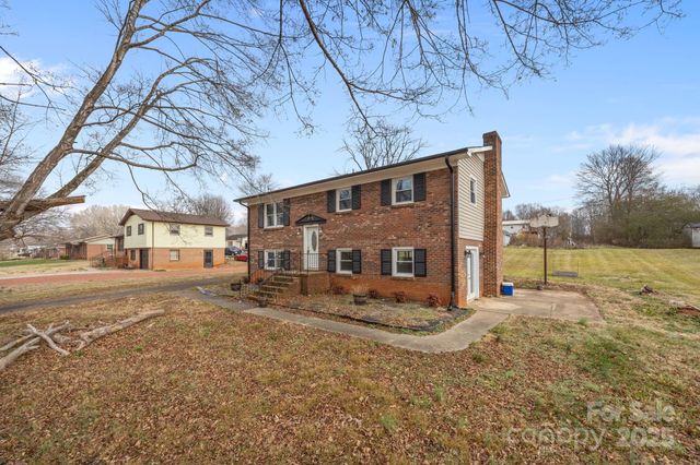 222 Saint Jill Circle, Statesville, NC 28625