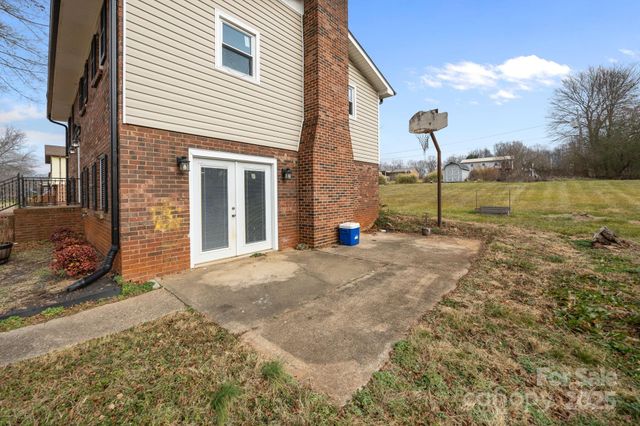222 Saint Jill Circle, Statesville, NC 28625