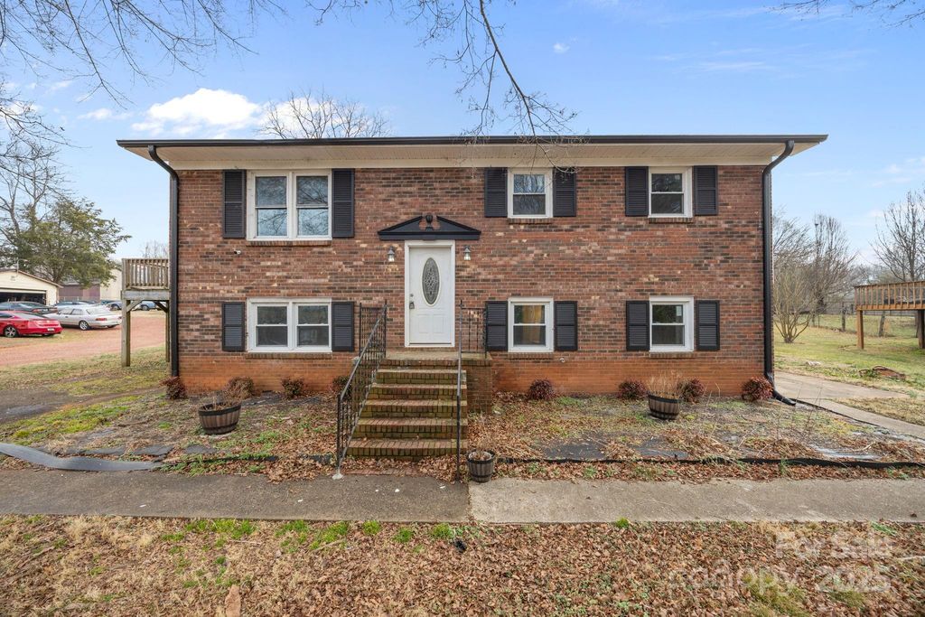 222 Saint Jill Circle, Statesville, NC 28625