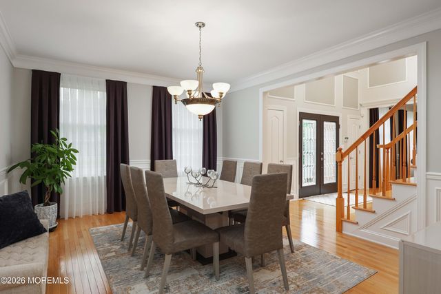 24 Kipling Way, Manalapan, NJ 07726