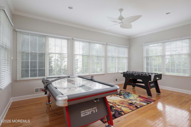 24 Kipling Way, Manalapan, NJ 07726