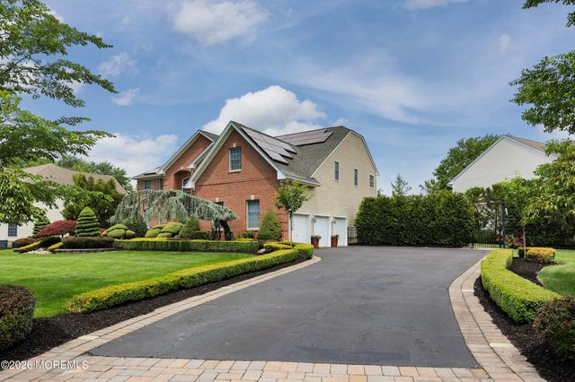 24 Kipling Way, Manalapan, NJ 07726