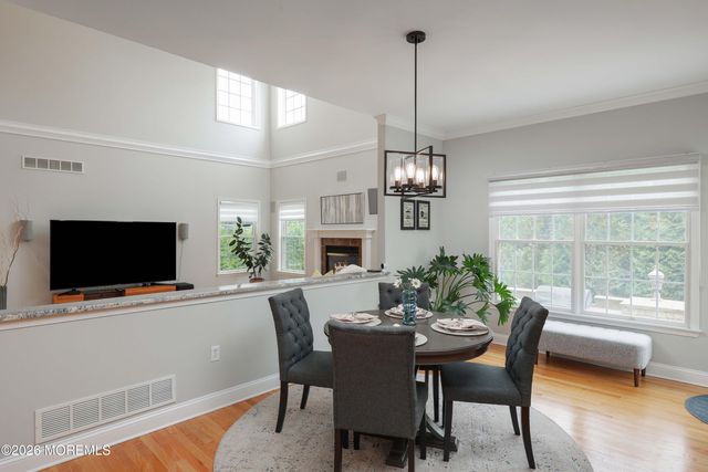 24 Kipling Way, Manalapan, NJ 07726