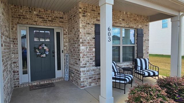 603 Pearl Moss Lane, Kathleen, GA 31047