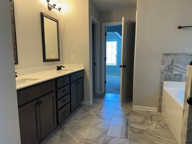 603 Pearl Moss Lane, Kathleen, GA 31047