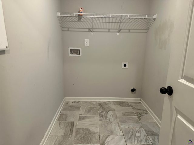 603 Pearl Moss Lane, Kathleen, GA 31047