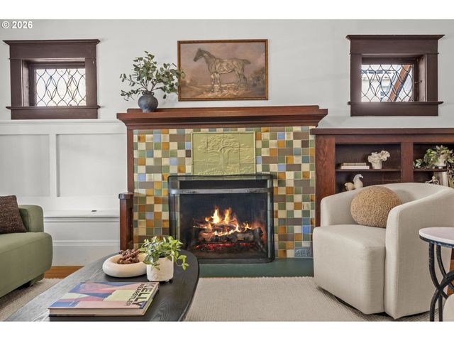 3324 Se GRANT St, Portland, OR 97214