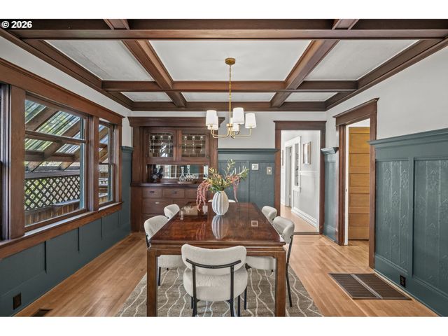 3324 Se GRANT St, Portland, OR 97214