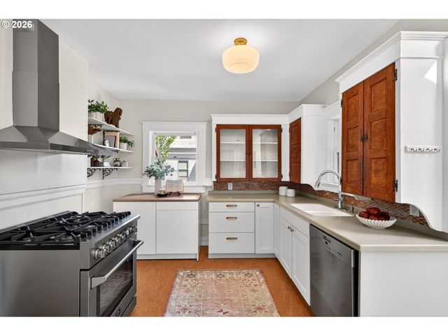 3324 Se GRANT St, Portland, OR 97214