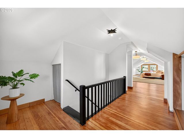 3324 Se GRANT St, Portland, OR 97214