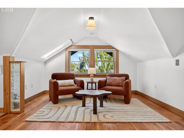 3324 Se GRANT St, Portland, OR 97214